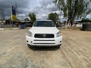 Toyota RAV4 200 4X4 Automatic 2008 White
