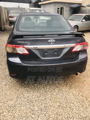 Toyota Corolla L 4dr Sedan (1.8L 4cyl 5M) 2012