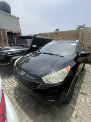 Hyundai Tucson 2011 Black