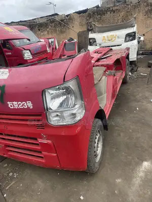 Suzuki Every 2010 Red