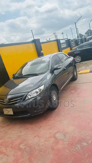 Toyota Corolla 2012 Gray