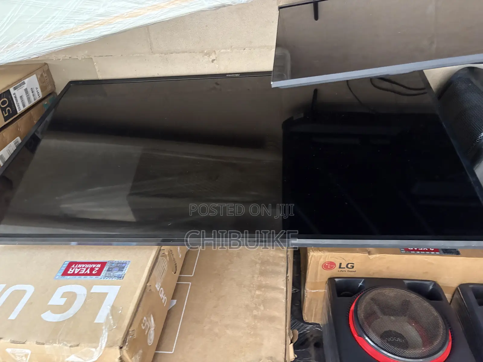 43inches Smart Hisense Television