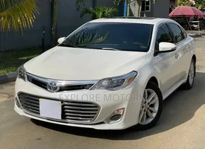 Toyota Avalon 2014 White