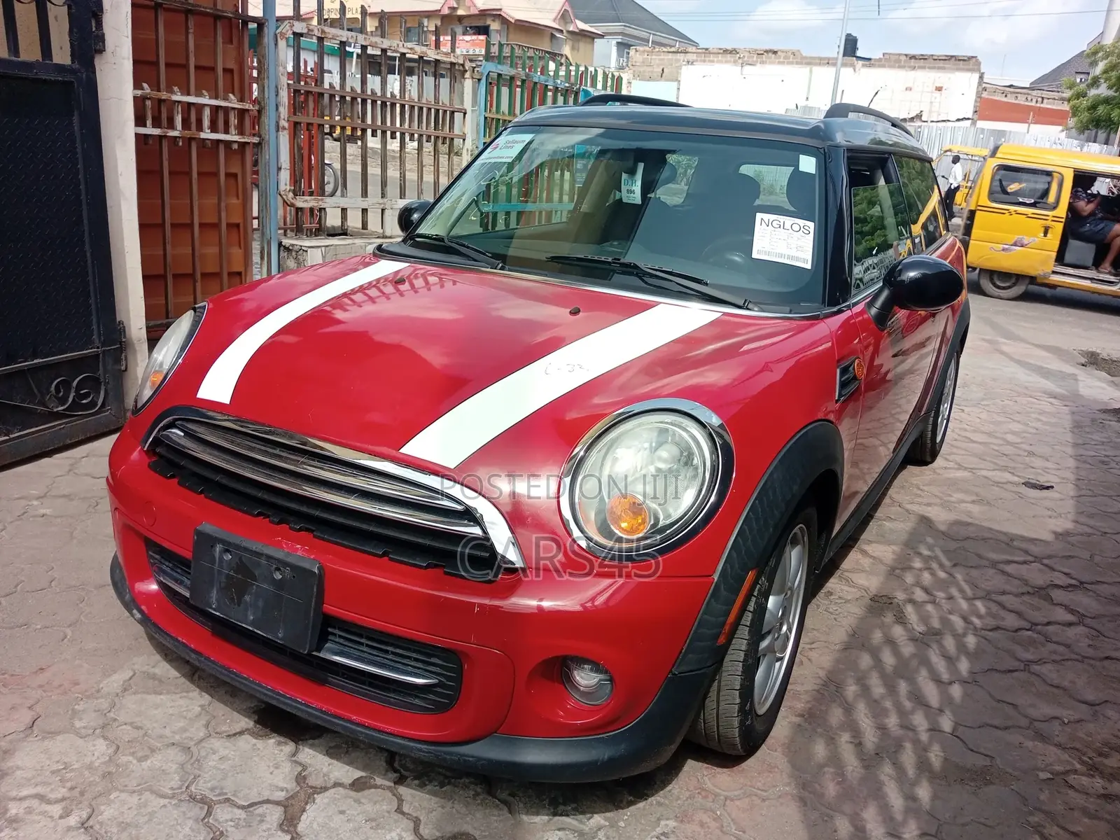 Mini Cooper 2012 Red
