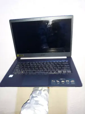 Laptop Acer Swift 5 Pro 8GB Intel Core i5 SSD 256GB