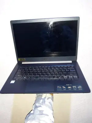 Laptop Acer Swift 5 Pro 8GB Intel Core i5 SSD 256GB