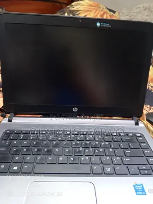 Laptop HP 14-dq1088wm 8GB Intel Core i5 SSD 256GB