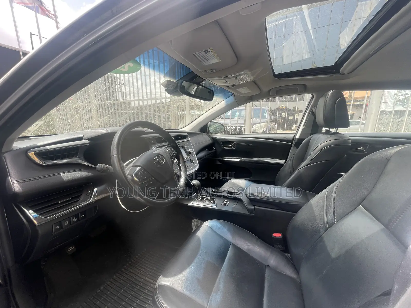 Toyota Avalon 2017 Silver