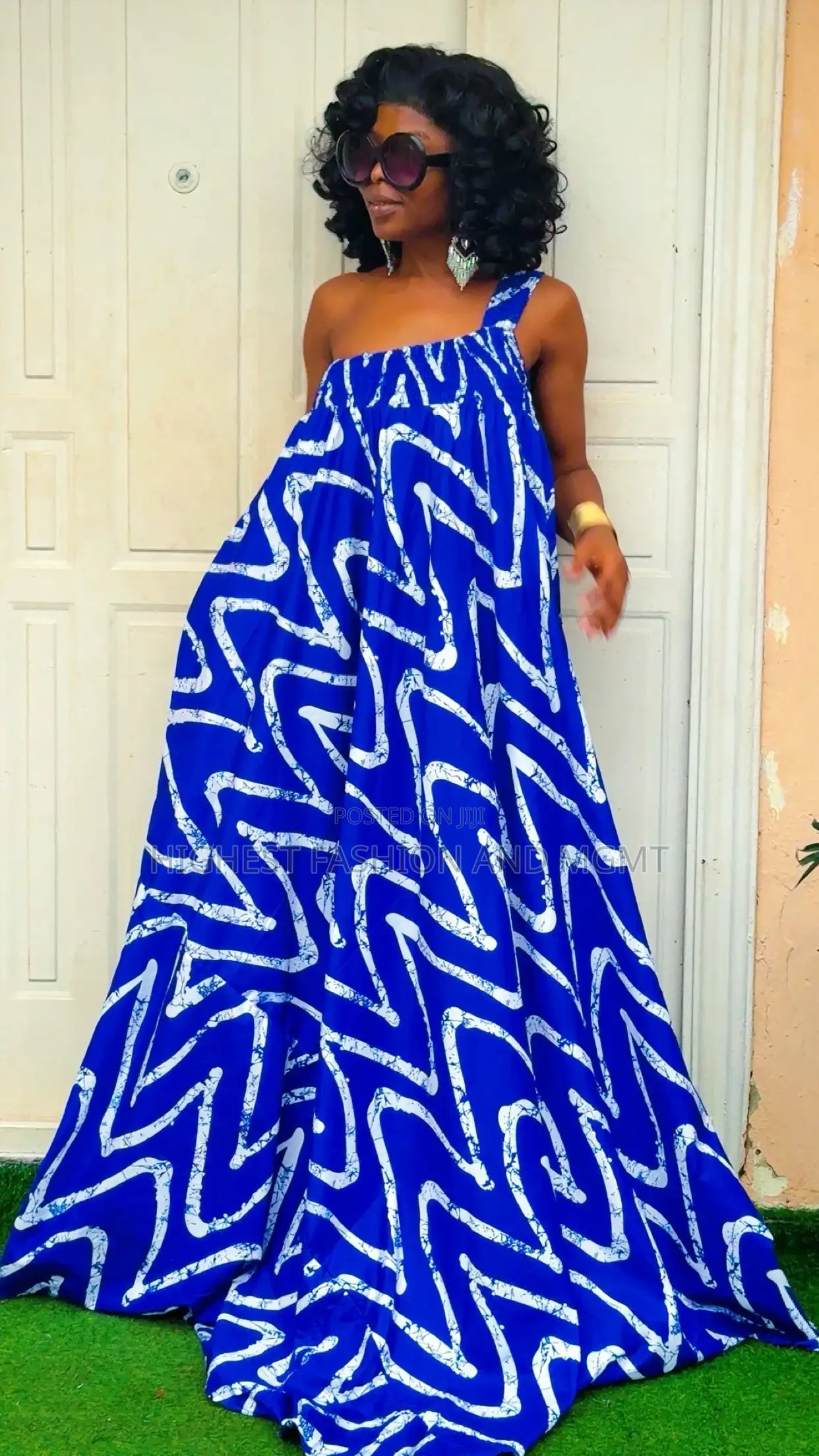 One Shoulder Strap Gown - Style 956