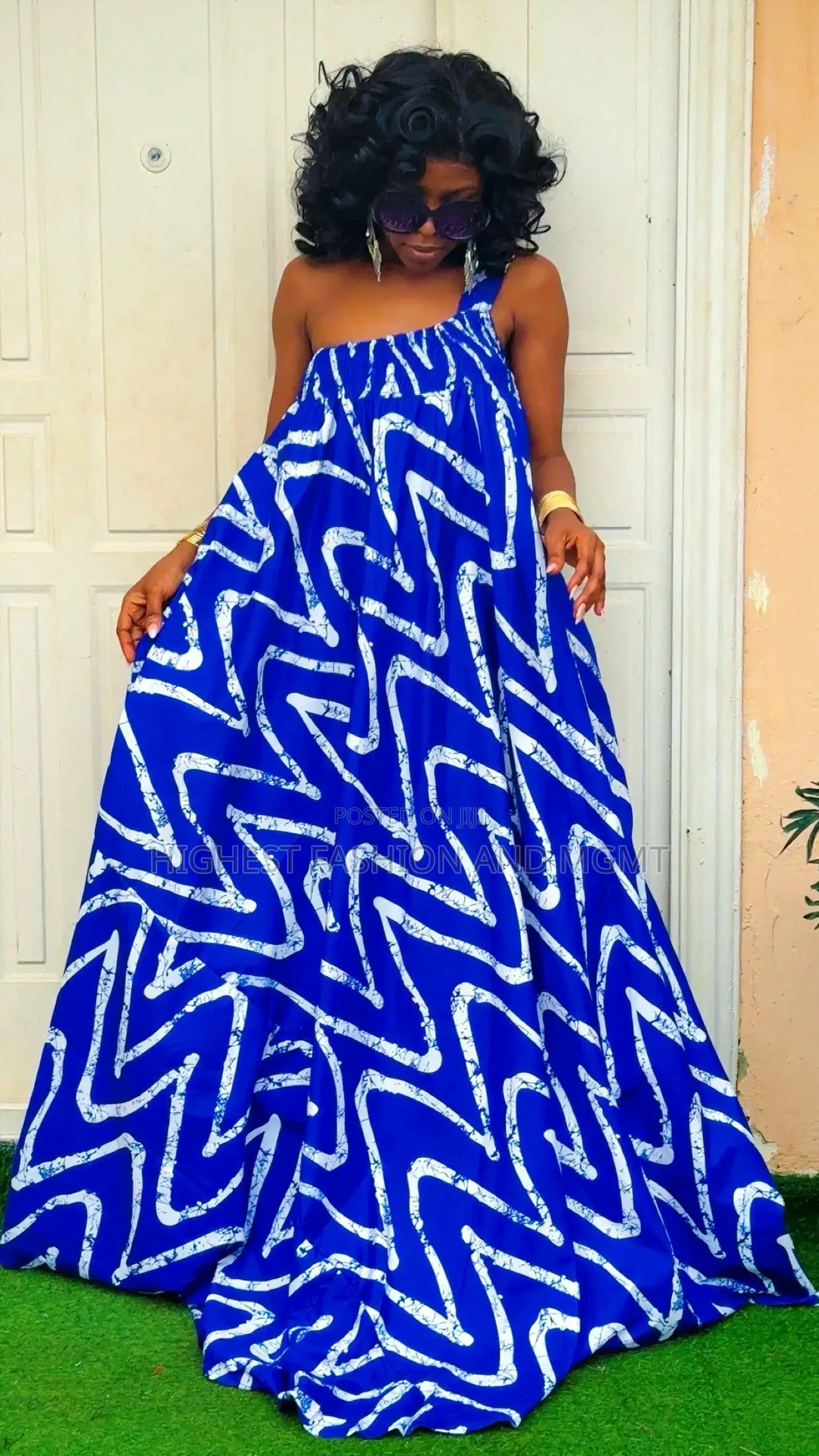 One Shoulder Strap Gown - Style 956