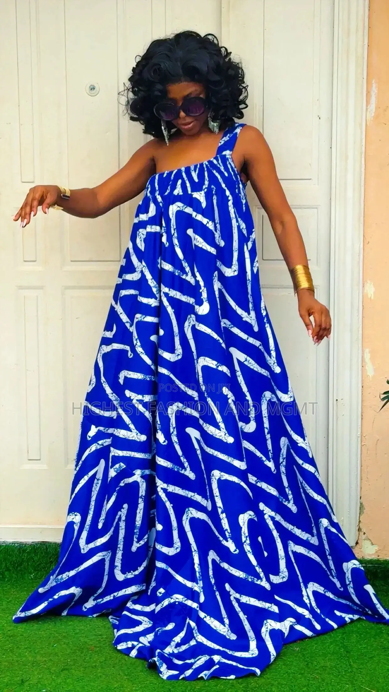 One Shoulder Strap Gown - Style 956