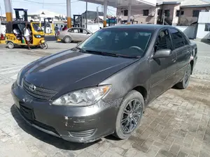 Toyota Camry 2002 Gray
