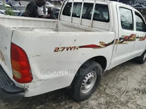 Toyota Hilux 2008 White