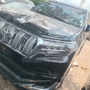 Toyota Land Cruiser Prado 2023 Black