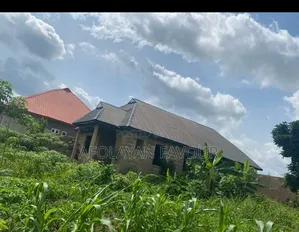 3bdrm Bungalow in Osogbo for sale