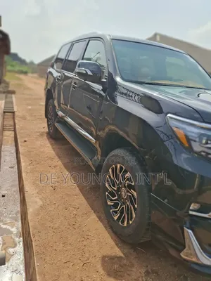 Toyota Land Cruiser Prado 2024 Black