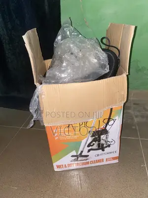 Wet and Dry Vacuum Cleaner