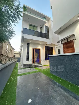 Spacious Luxury 4 Bedroom Fully Detached Duplex