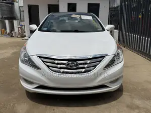 Hyundai Sonata Limited Sedan FWD (2.4L 4cyl 6A) 2013 White