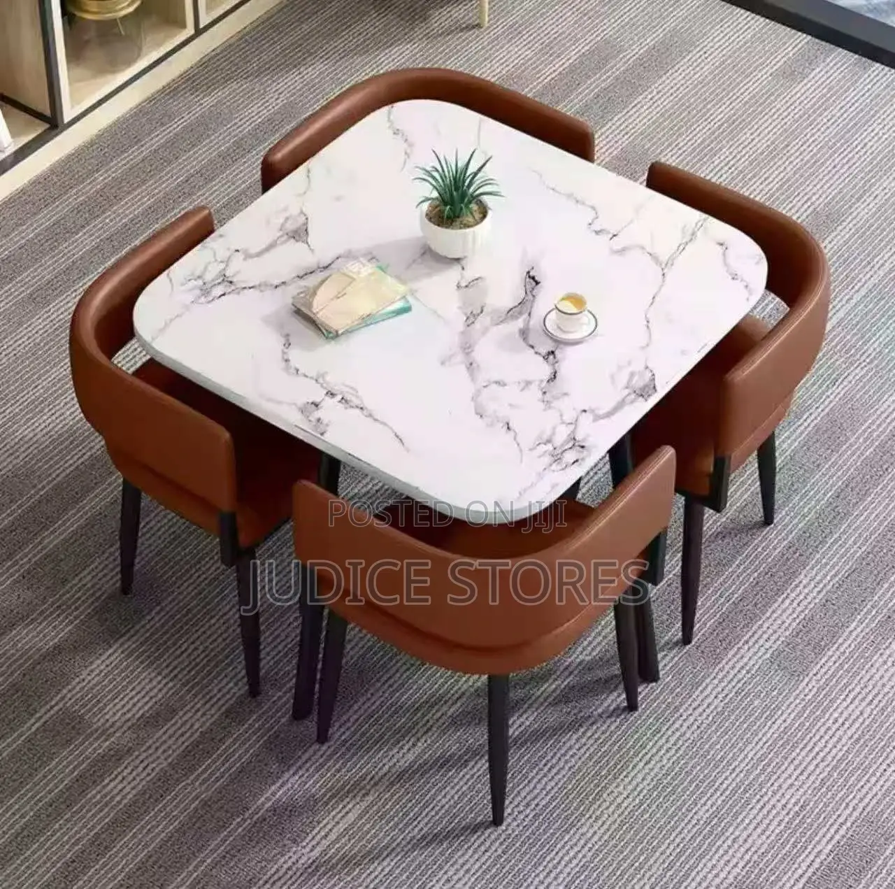 Cube Elite Dining Set