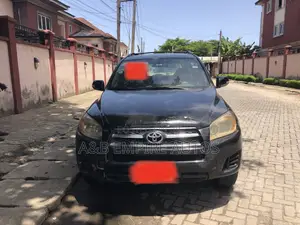 Toyota RAV4 2010 Black