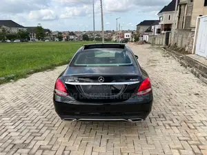 Mercedes-Benz C300 Base 4Matic Sedan AWD (2.0L 4cyl 7A) 2017 Black