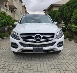 Mercedes-Benz GLE-Class 2025 White