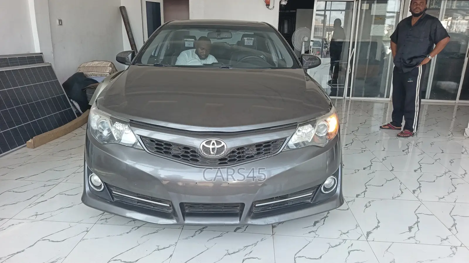 Toyota Camry 2014 Gray
