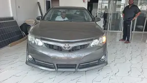Toyota Camry 2014 Gray