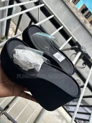 Zara Fashion Wedge Sandals