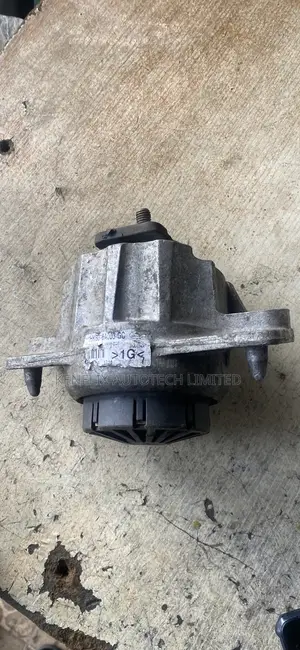Engine Sitting Range Rover Velar