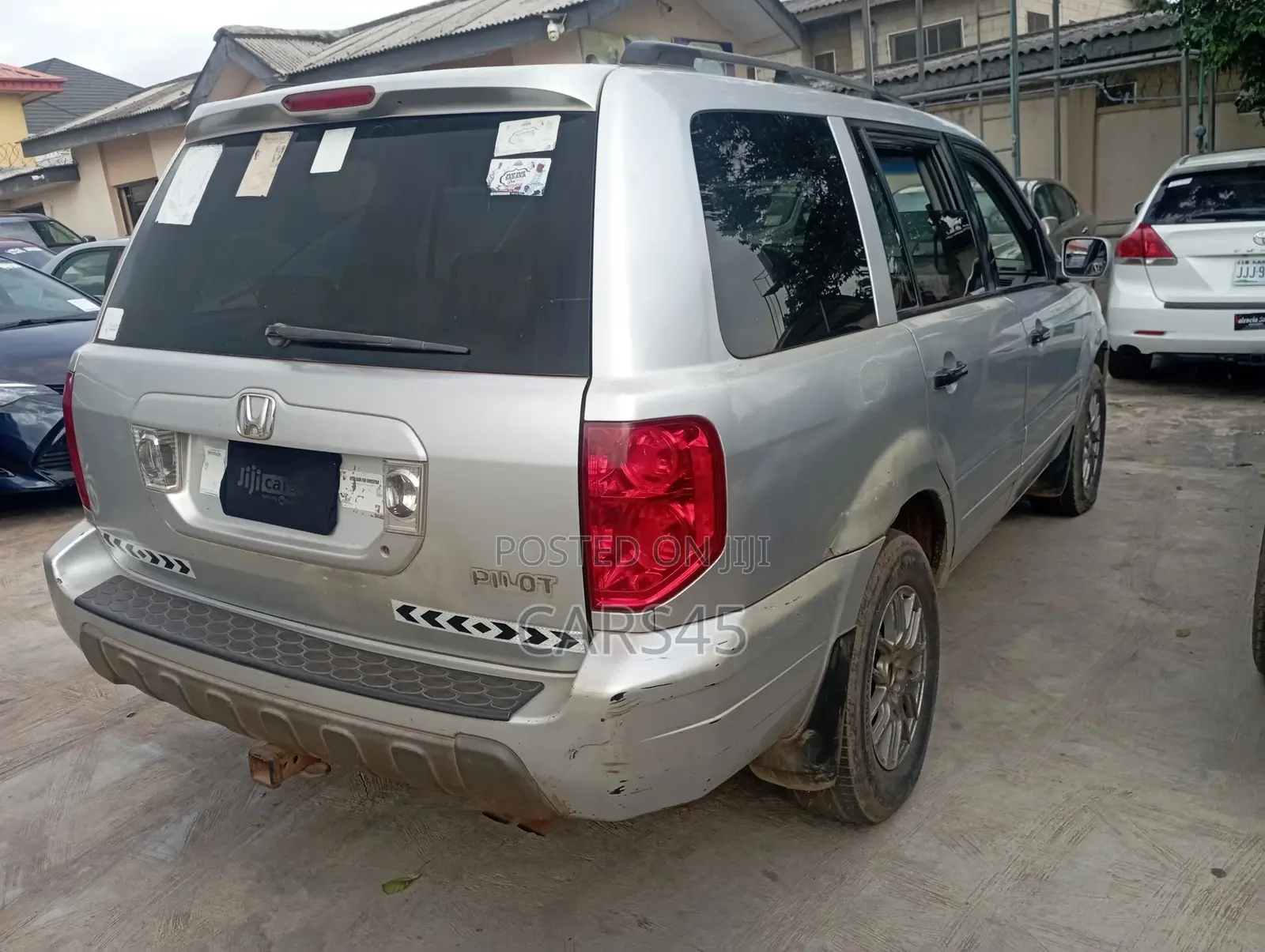 Honda Pilot 2005 Silver