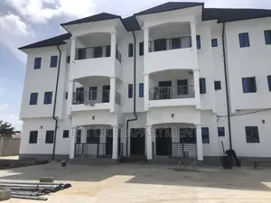 2bdrm Apartment in Evergreen Estste, Port-Harcourt for rent