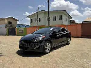 Hyundai Elantra GLS Sedan FWD (1.8L 4cyl 6A) 2013 Black
