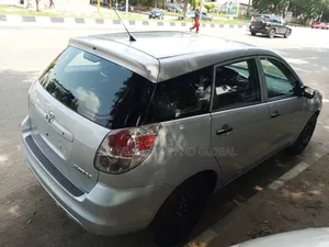 Toyota Matrix Hatchback FWD (1.8L 4cyl 5M) 2006 Silver