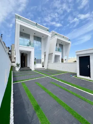 Furnished 5bdrm Duplex in Ologolo for sale