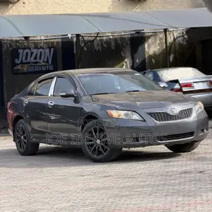 Toyota Camry SE 4dr Sedan (2.4L 4cyl 5A) 2008 Gray