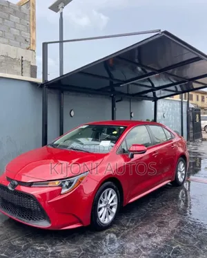 Toyota Corolla LE 2020 Red