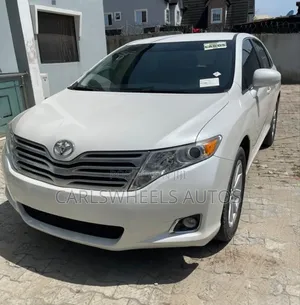 Toyota Venza AWD 2010 White