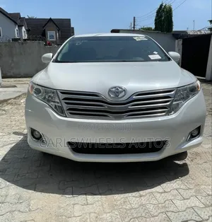 Toyota Venza AWD 2010 White