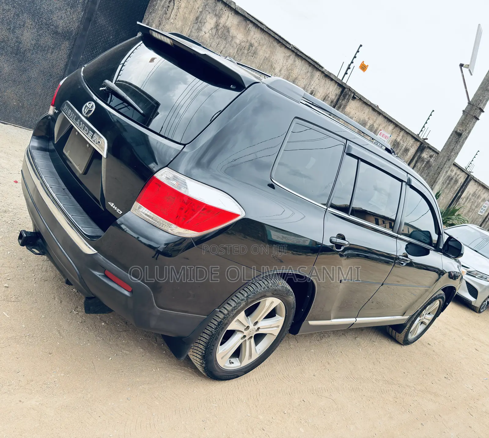 Toyota Highlander SE 2012 Black