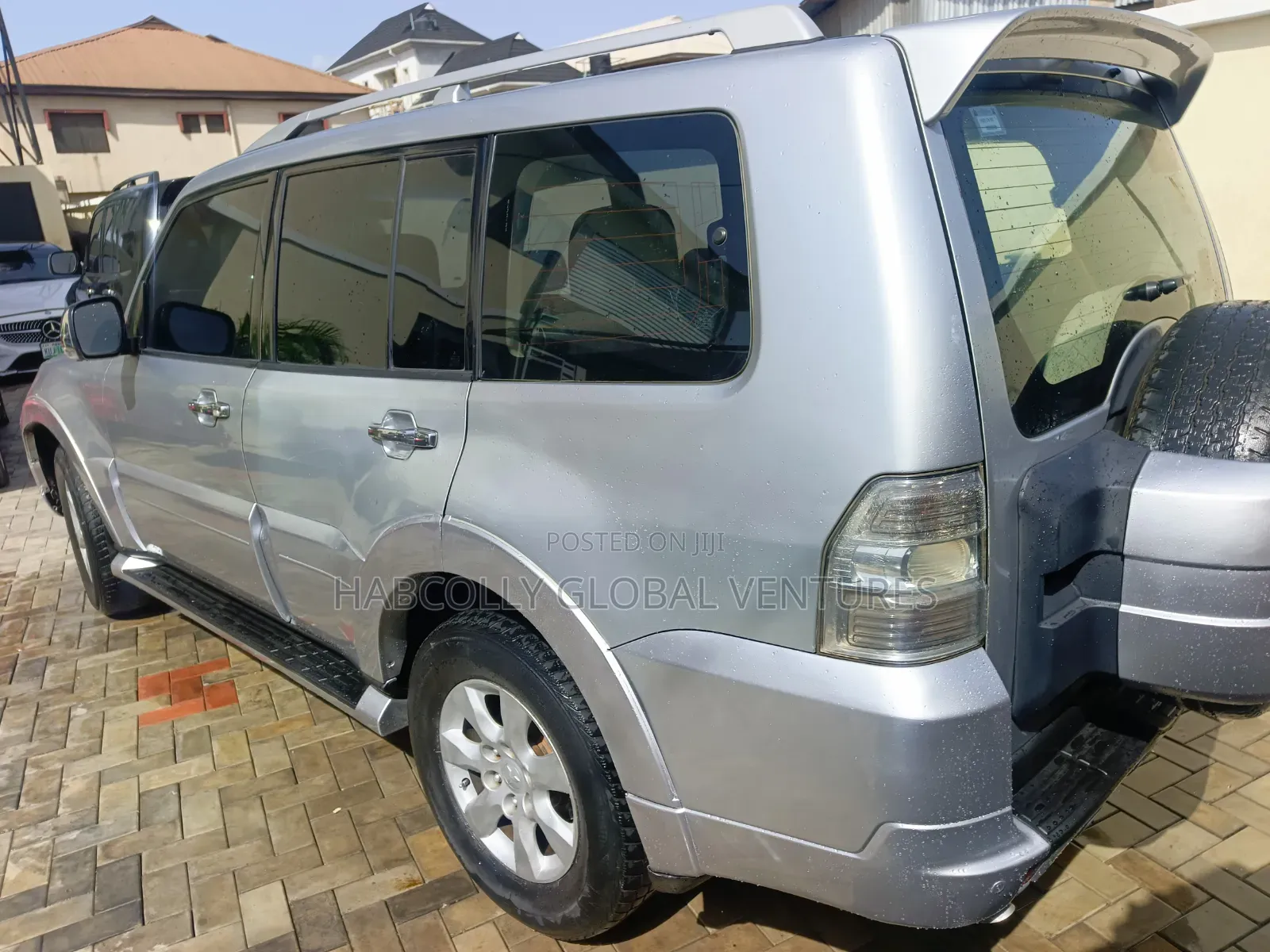 Mitsubishi Pajero 2013 Silver