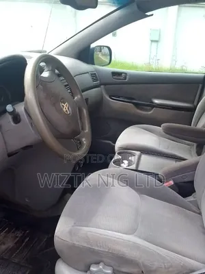Toyota Sienna 2006 Blue