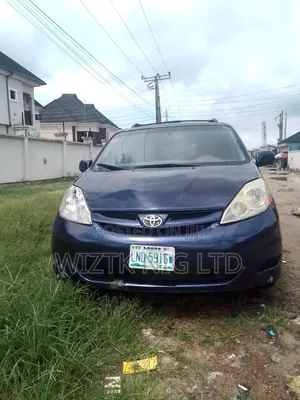 Toyota Sienna 2006 Blue