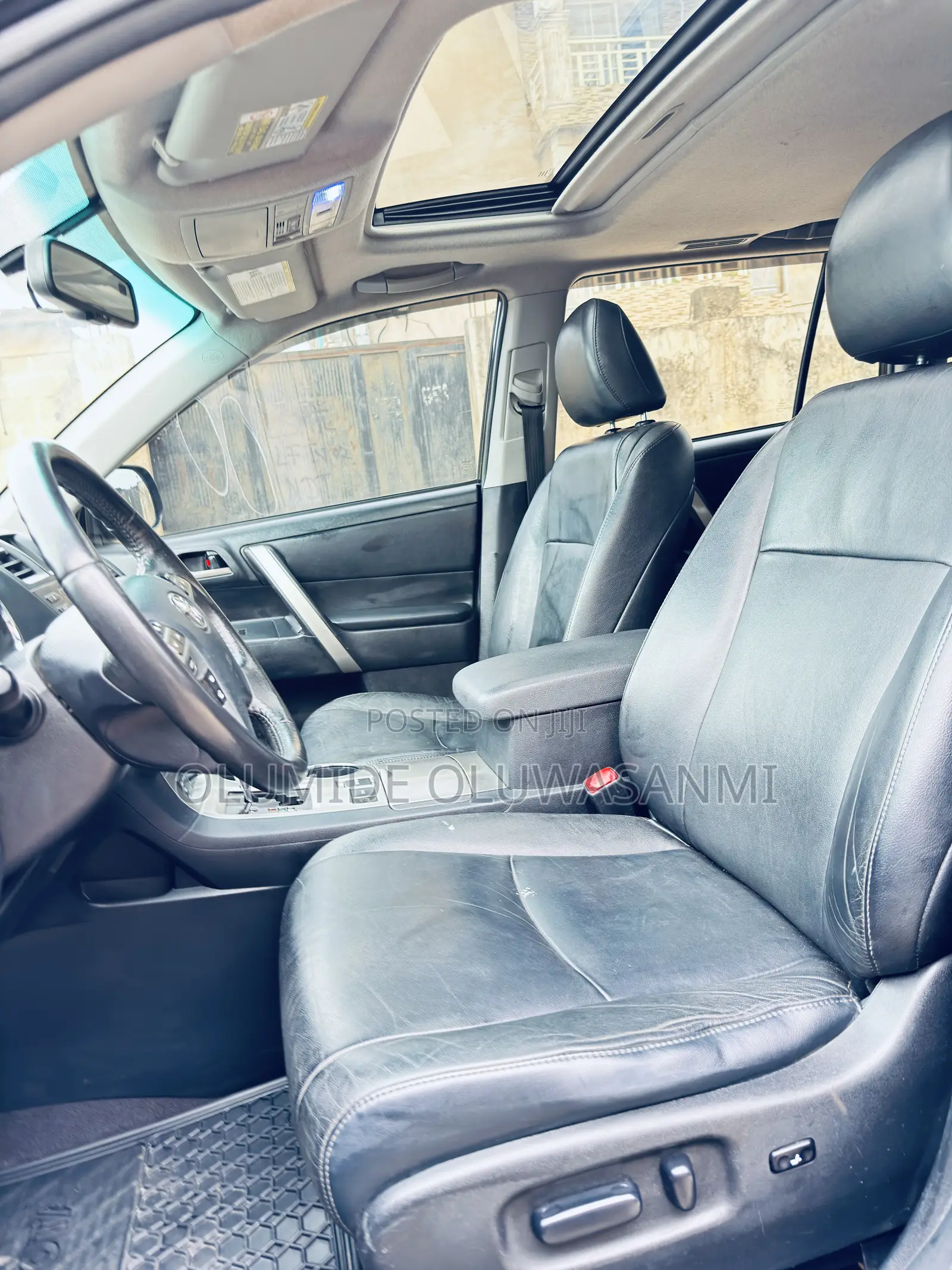 Toyota Highlander SE 2012 Black