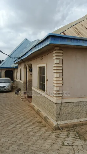 1bdrm Room & Parlour in Karu for rent