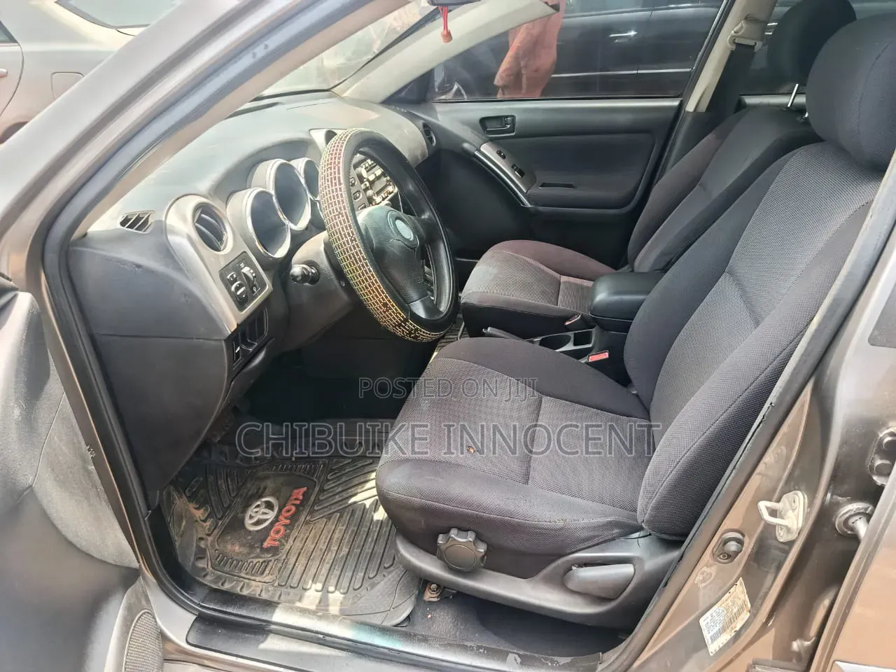 Pontiac Vibe Automatic 2004 Gray