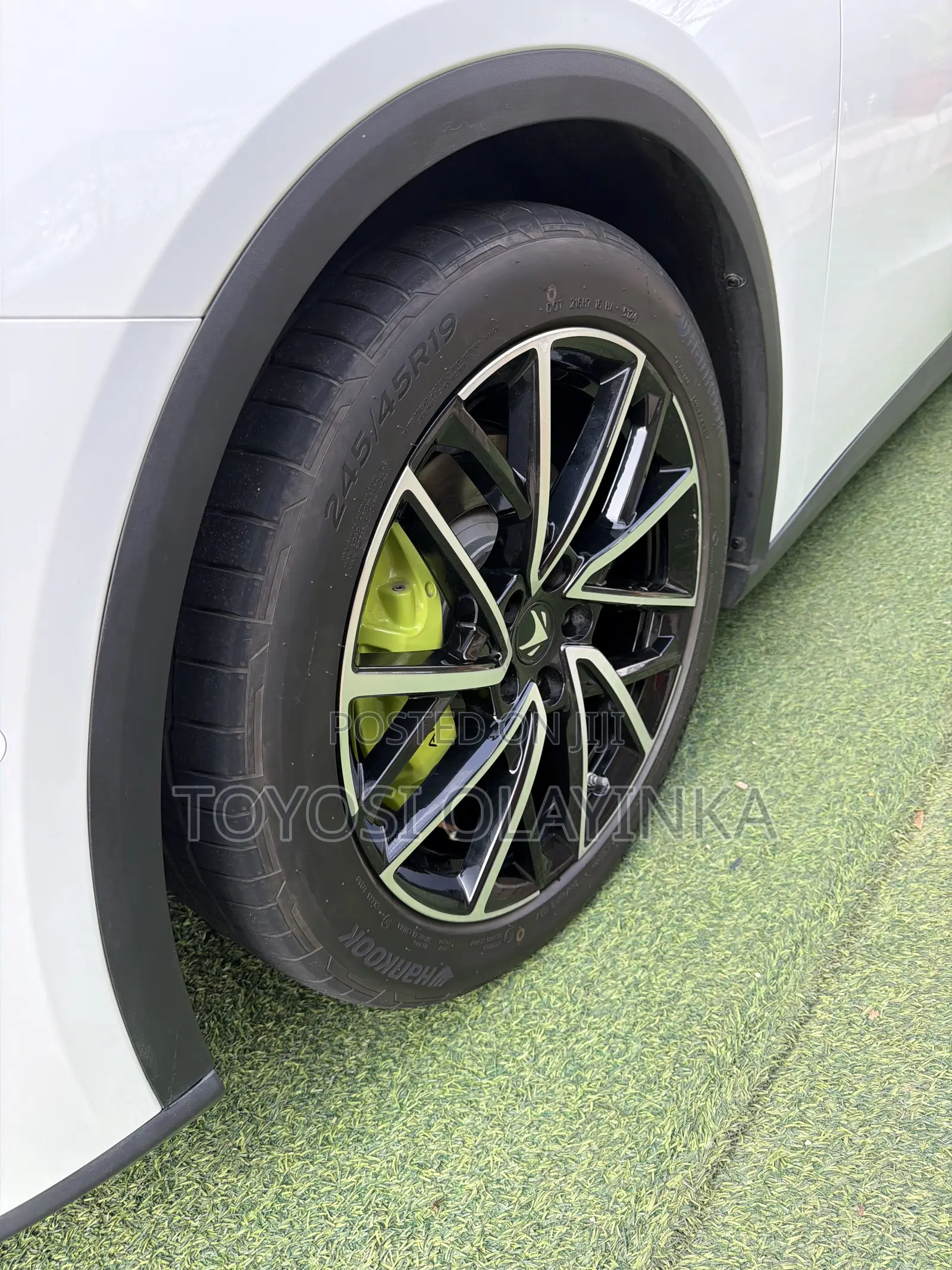 Arcfox alphaS5 252hp FWD 2025 White