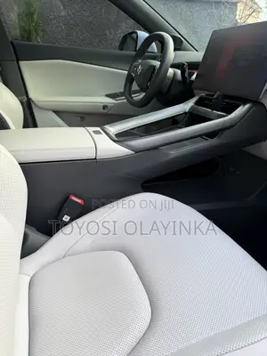 Arcfox alphaS5 252hp FWD 2025 White