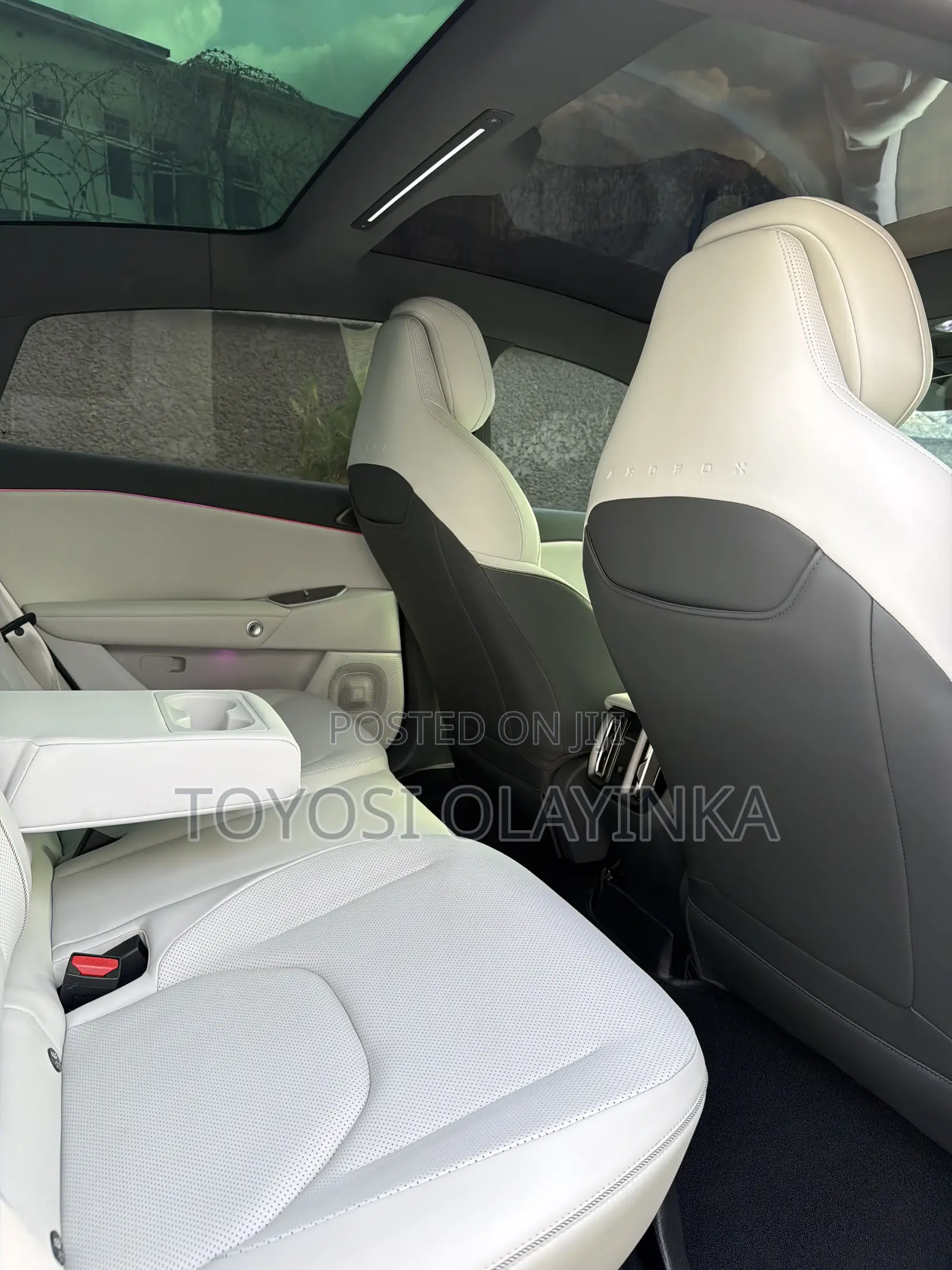 Arcfox alphaS5 252hp FWD 2025 White